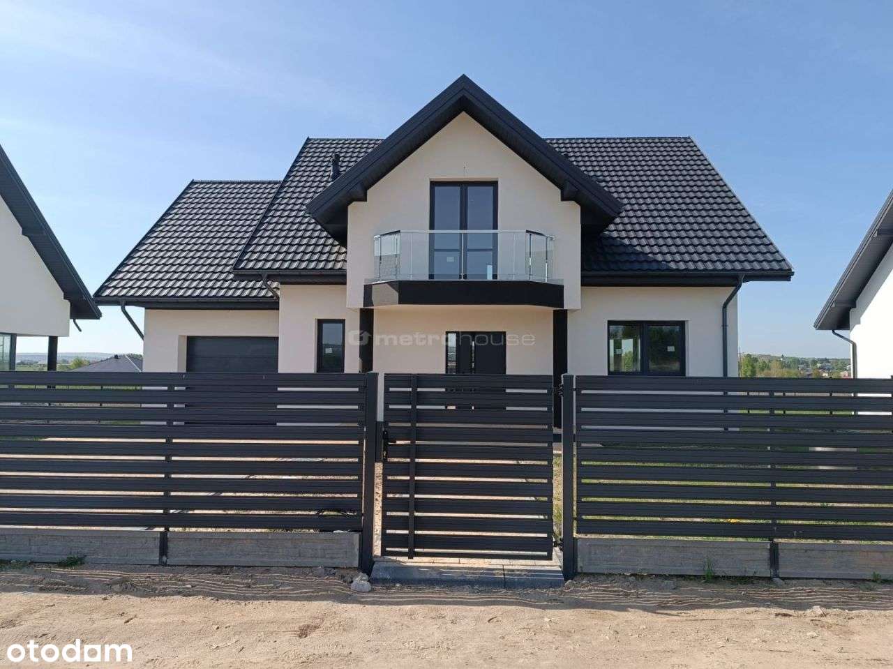 Nowoczesny dom wolnostojący 214 m2 Górno Kielce-3