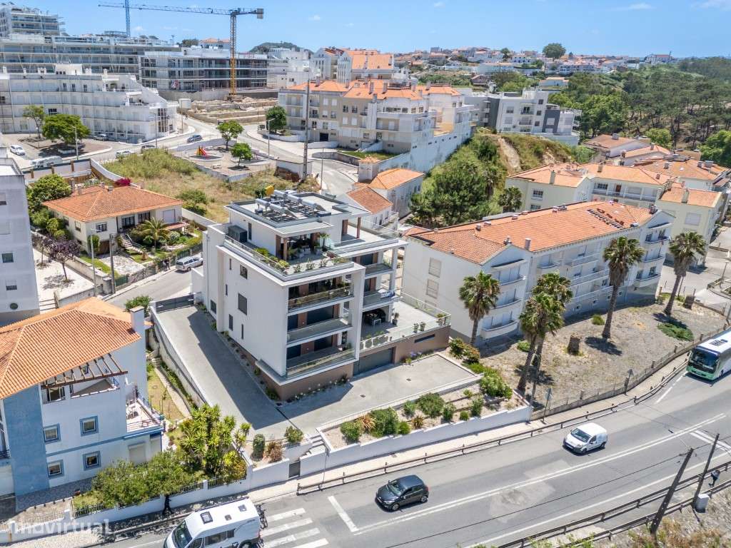 Apartamento T4 com Vista Mar, Terraço e Garagem na Nazaré-26