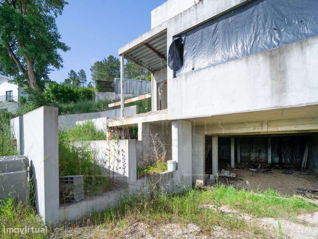 Terreno com benfeitorias | Santa Clara, Coimbra - Grande imagem: 2/30
