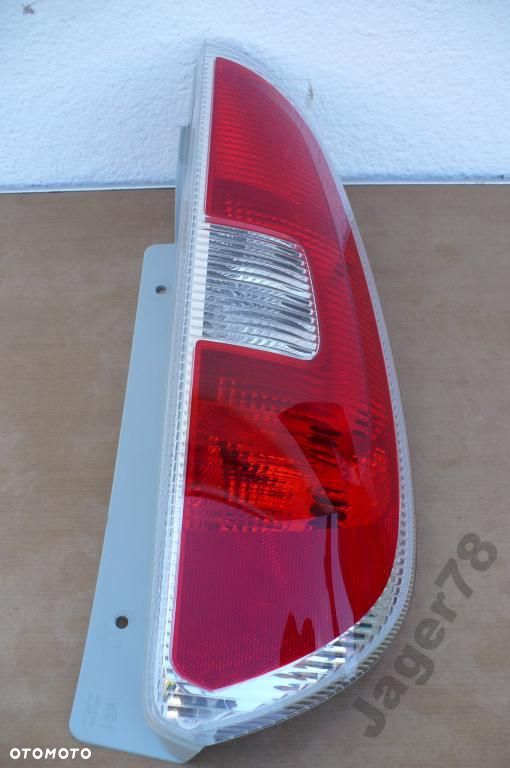 Lampa TYŁ PRAWA - SKODA ROOMSTER 5J7 - 1