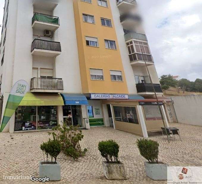 Loja Galerias Alcaide - Cascais - Grande imagem: 1/7