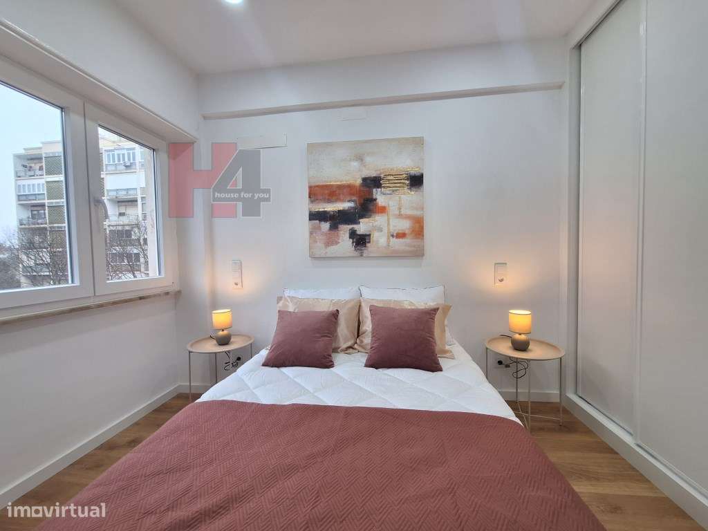 Apartamento T3 totalmente remodelado em Benfica-25