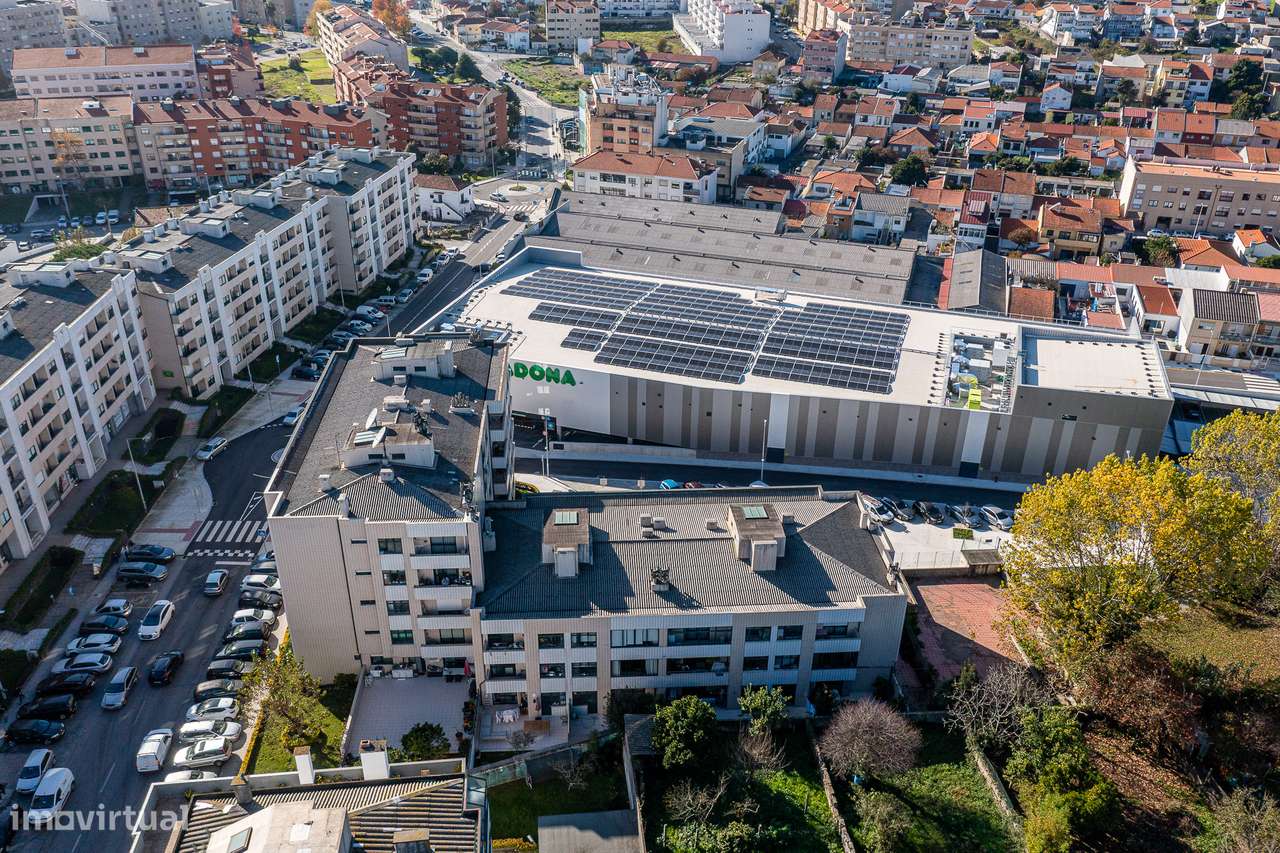 T2 com Varanda, Lugar de garagem e Arrumos em Custóias - Matosinhos-36