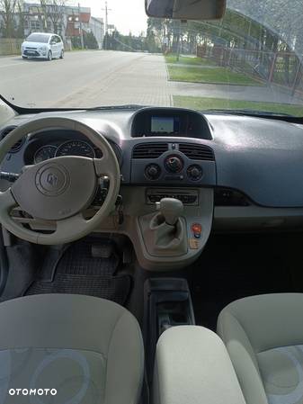 Renault Kangoo 1.6 16V 105 Privilege - 13