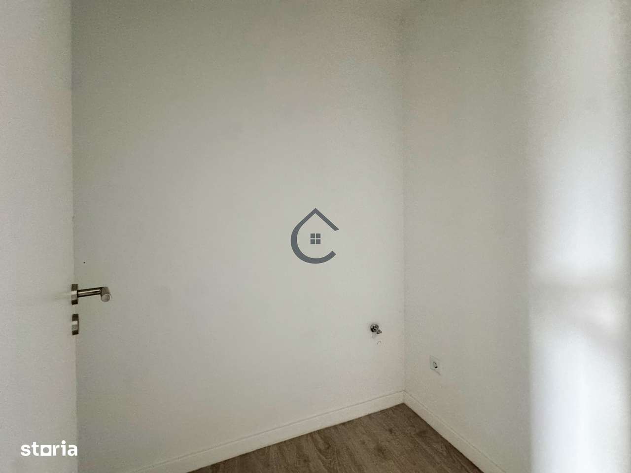 De vânzare apartament nou 2 camere , parter zona Bartolomeu-9