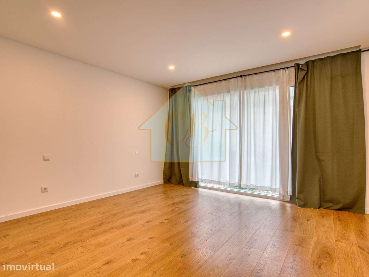 Moradia T4 no Varatojo – Torres Vedras | Terraço panorâmico e garagem-18