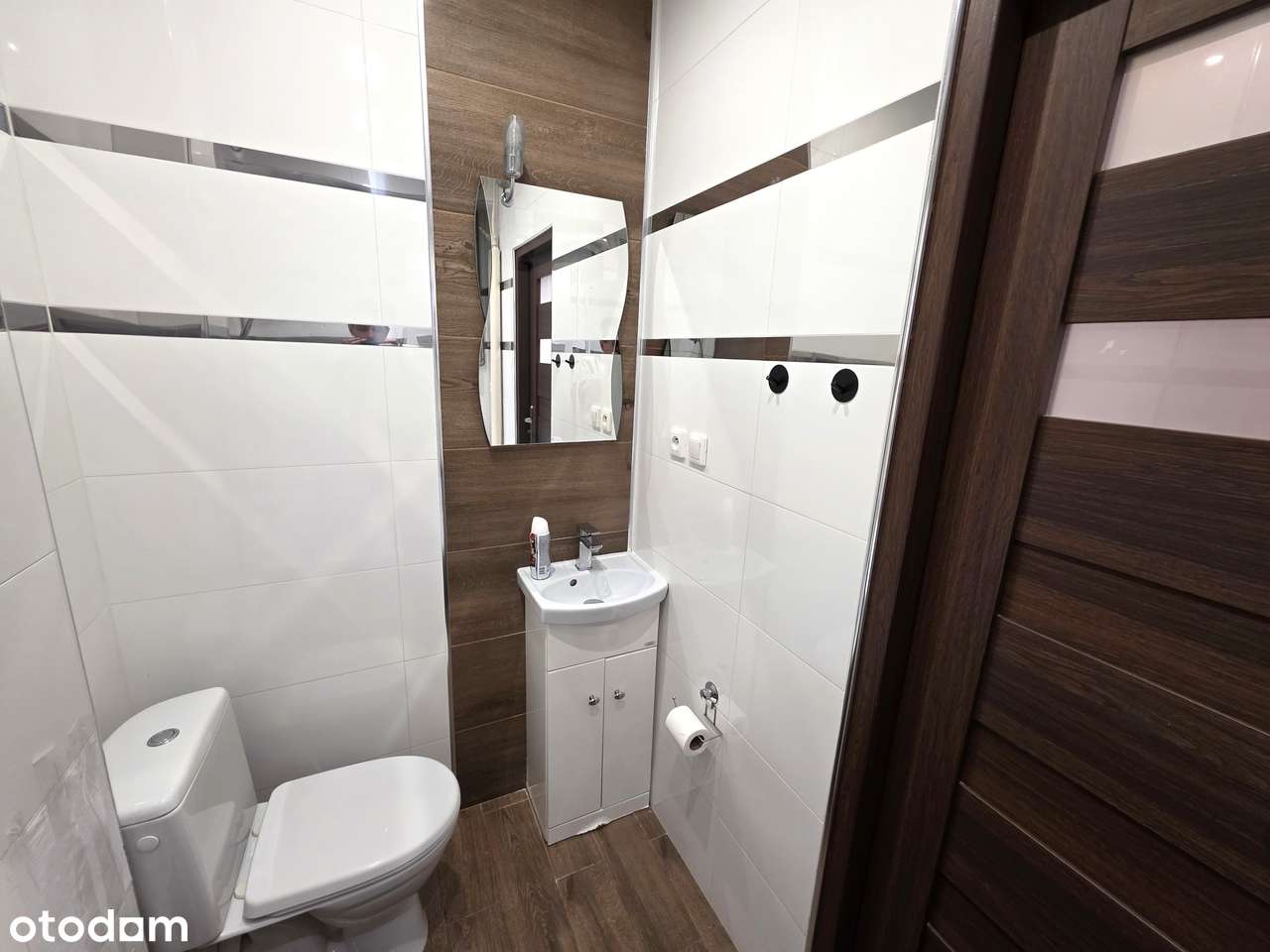 2 pokoje po generalnym remoncie na ogrodzonym i monitorowanym terenie!-7