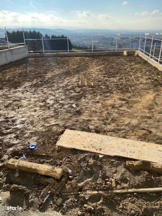 Apartament cu gradina de 156 mp, priveliste, zona linistita din Apahid - Imagine principală: 4/4