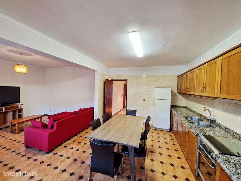 Apartamento T3 c/ garagem - Grande imagem: 4/12