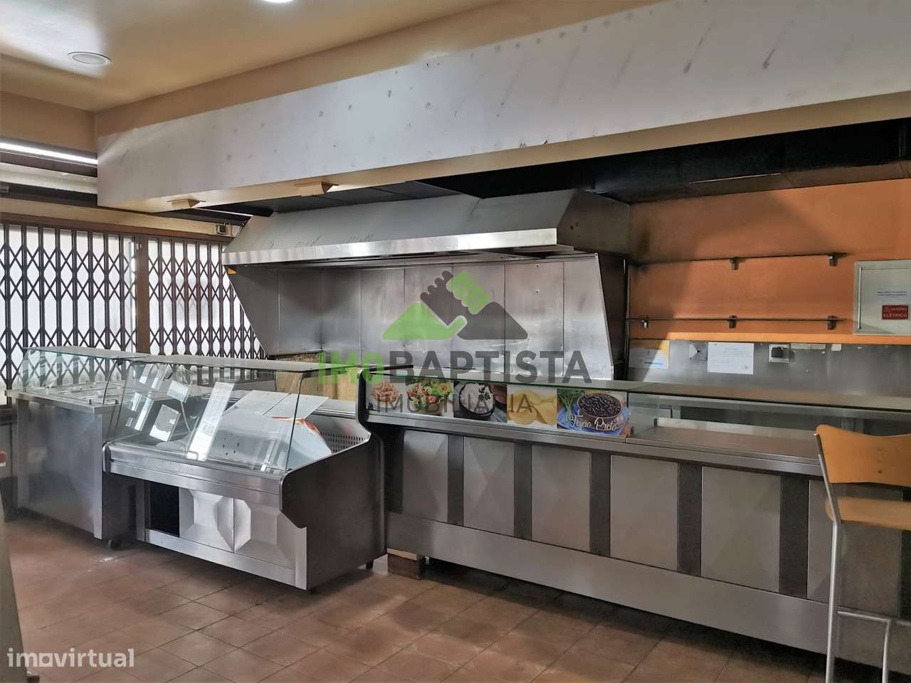 Loja com 168 m2 em Fiães-5