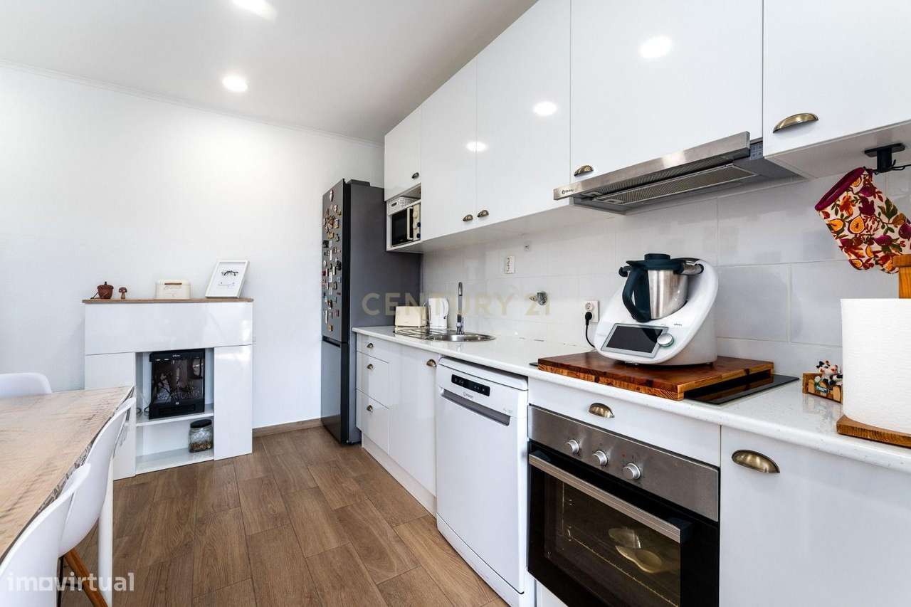 Moradia Bi-Familiar à Venda em São Julião do Tojal — Oportunidade Únic - Grande imagem: 4/36