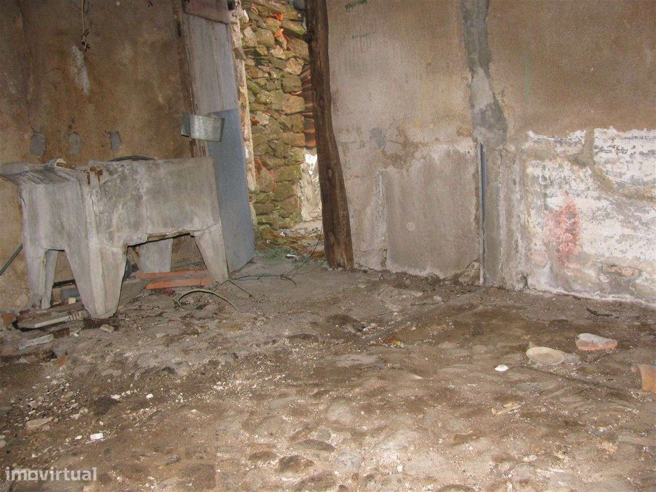 Moradia para Restaurar, Miranda do Douro - Grande imagem: 5/12