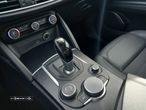 Alfa Romeo Stelvio 2.2 D B-Tech AT8 - 27