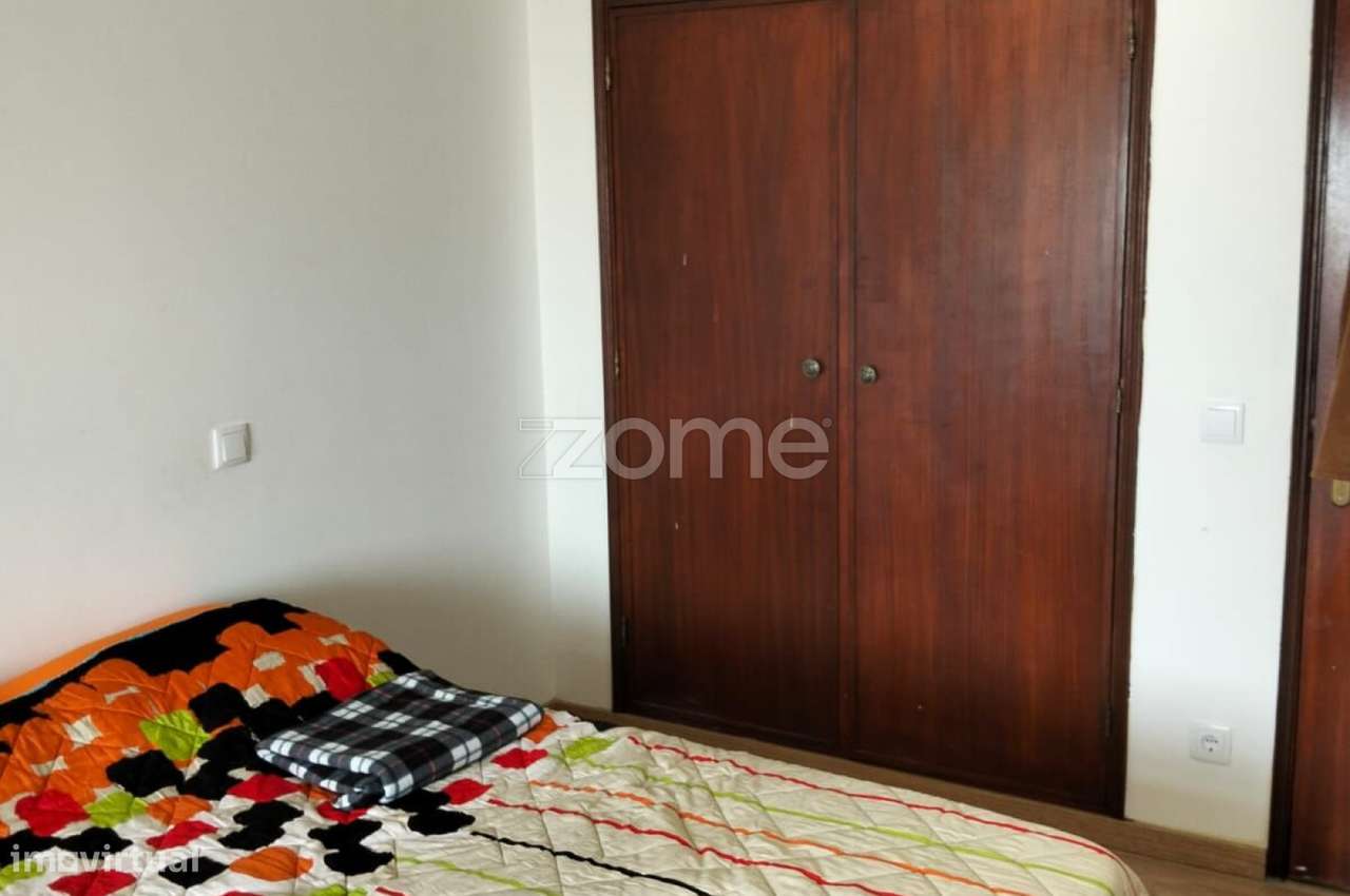 Excelente T2 com Arrecadação e ar condicionado-7