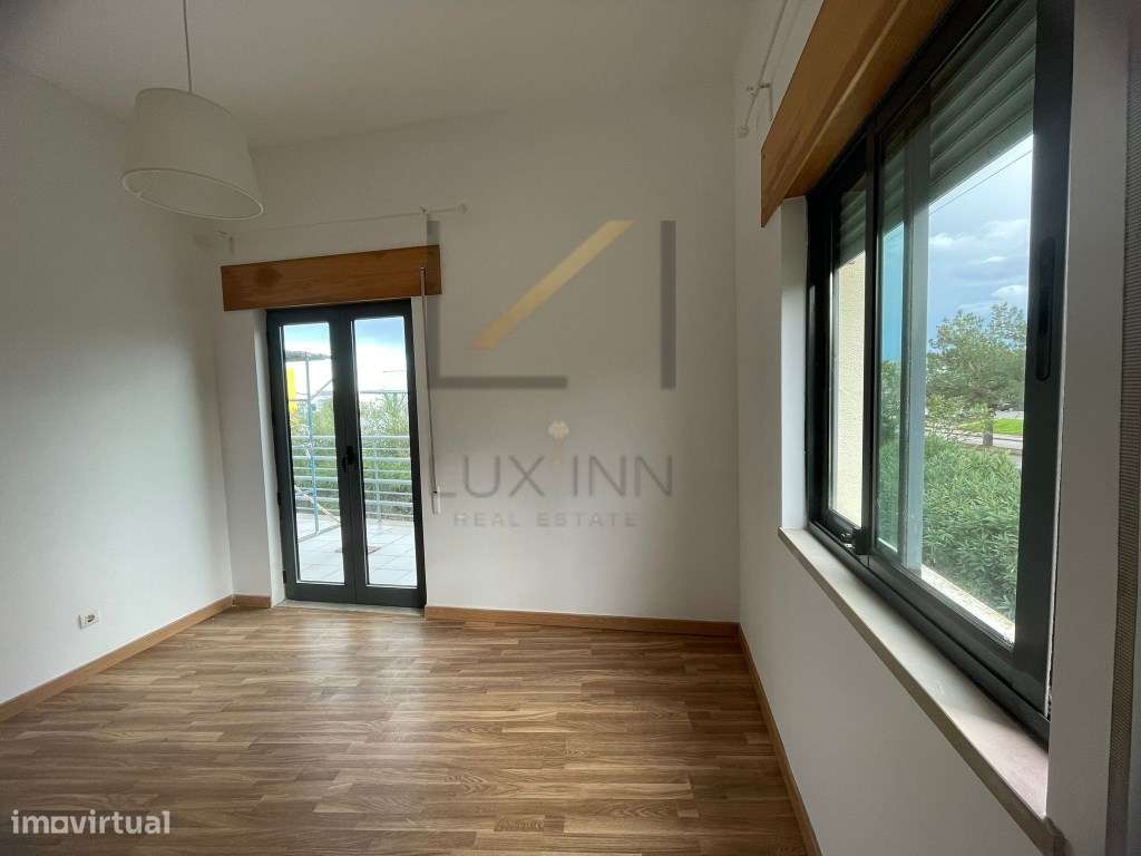 Moradia T3 com Piscina no Condomínio Palmela Village, Quinta do Anj...-42