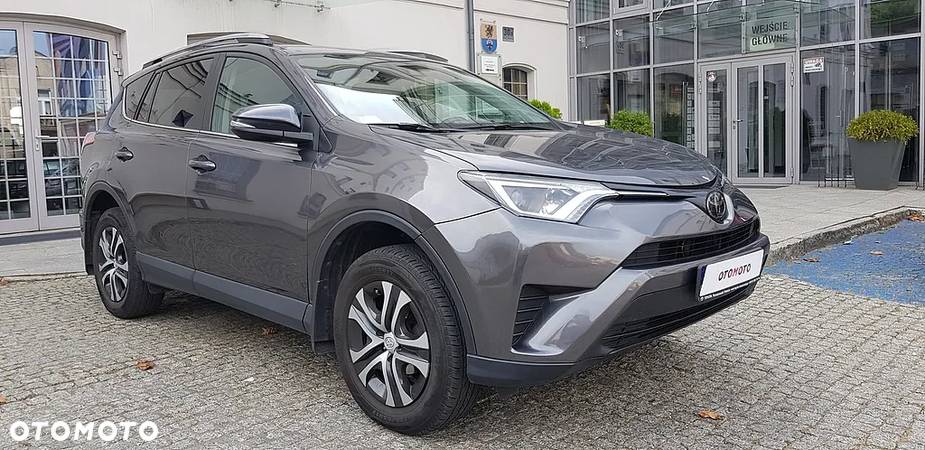 Toyota RAV4 - 3