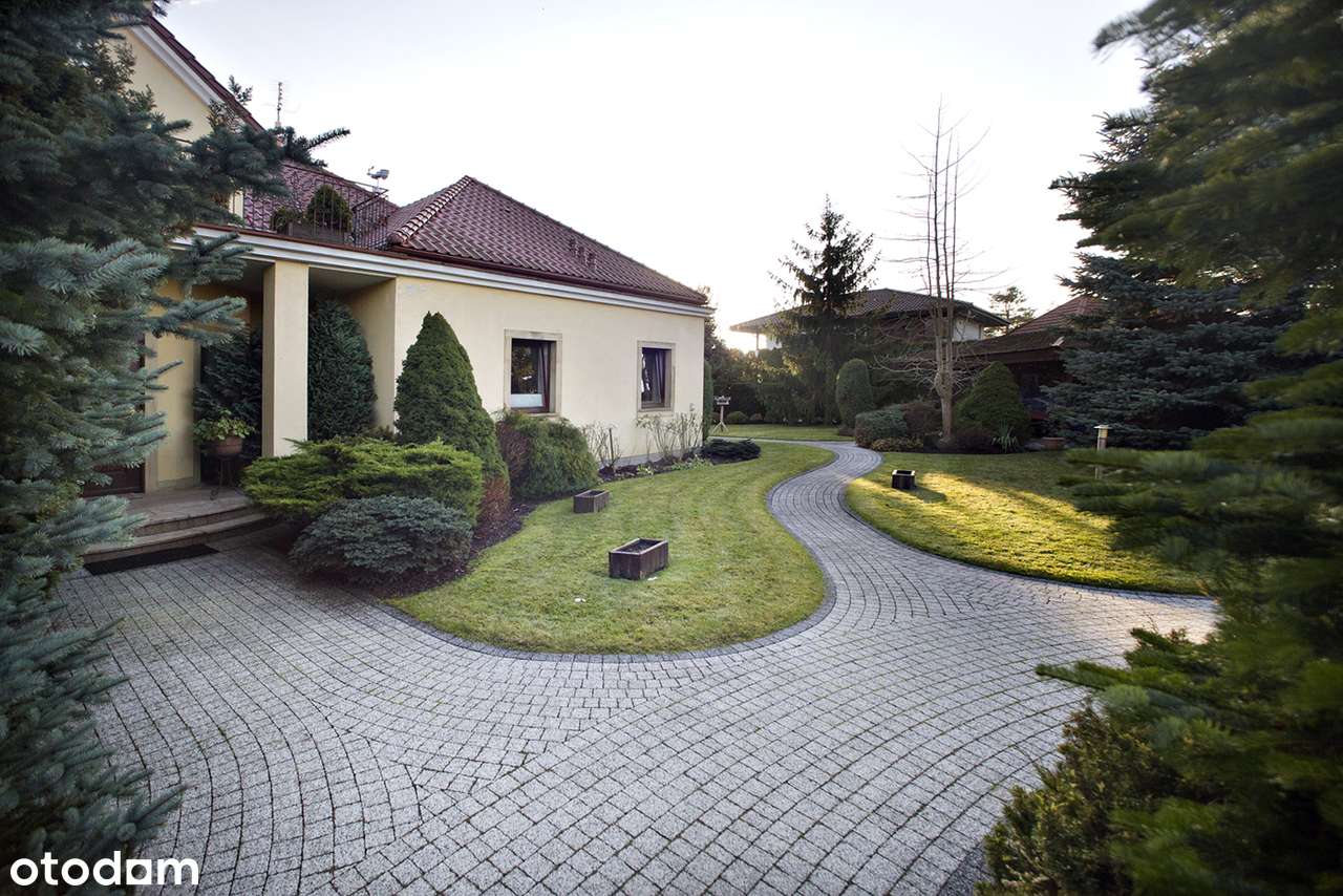 Wolnostojąca willa w Zawadach-13