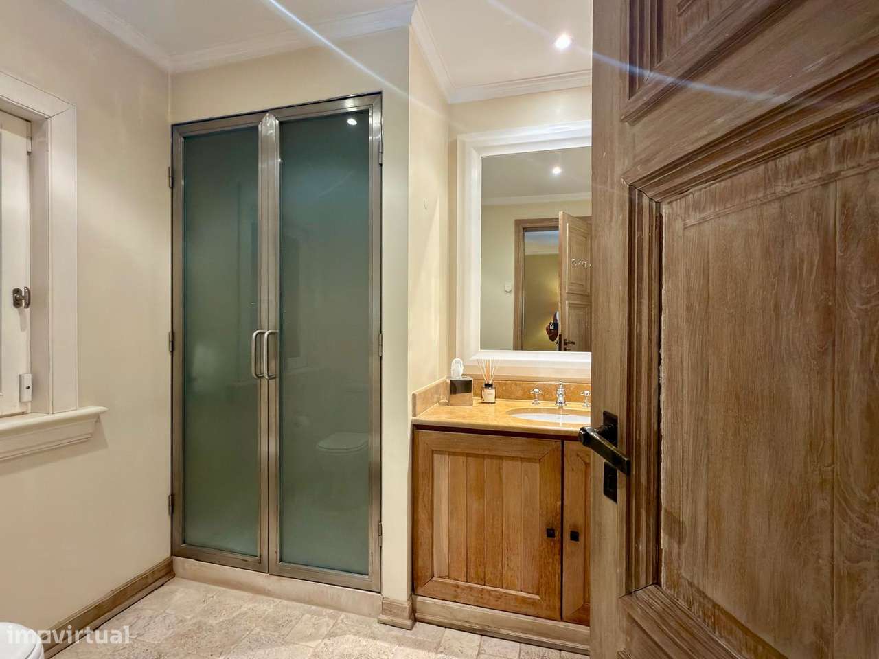 Moradia de Luxo com Piscina Privada na Quinta Patino, Estoril-32