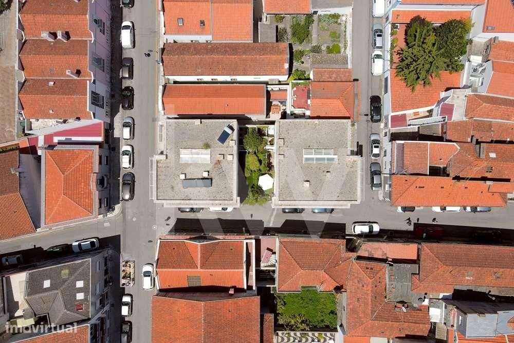 Moradia T3+1 no Bairro da Beira Mar, centro Aveiro-40