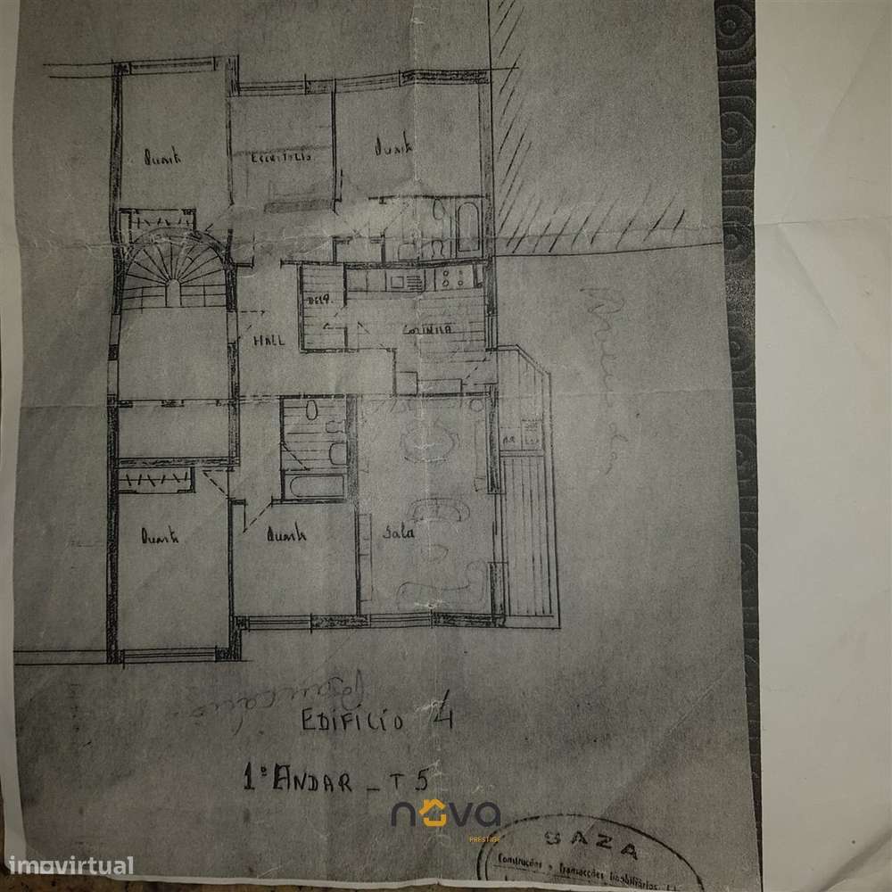 Apartamento T4 Totalmente Remodelado na Póvoa de Varzim-24