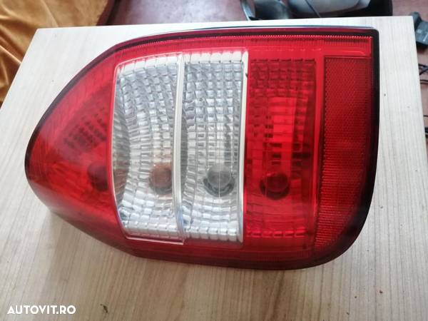 Stop tripla lampa stânga spate Opel zafira a completa original perfect funcțional - 1