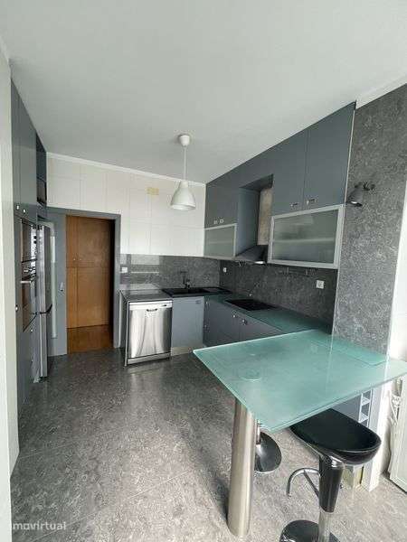 Apartamento T2 Barcelos centro - mobilado - Grande imagem: 1/12