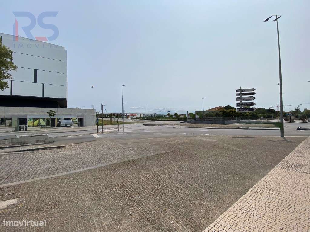 Loja face da EN13 Vila do Conde - Grande imagem: 5/30