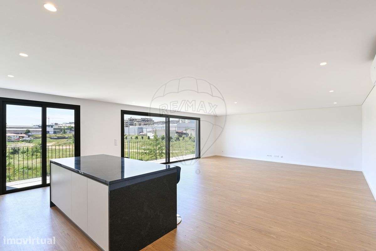 Apartamento T3 para arrendamento - Grande imagem: 2/40