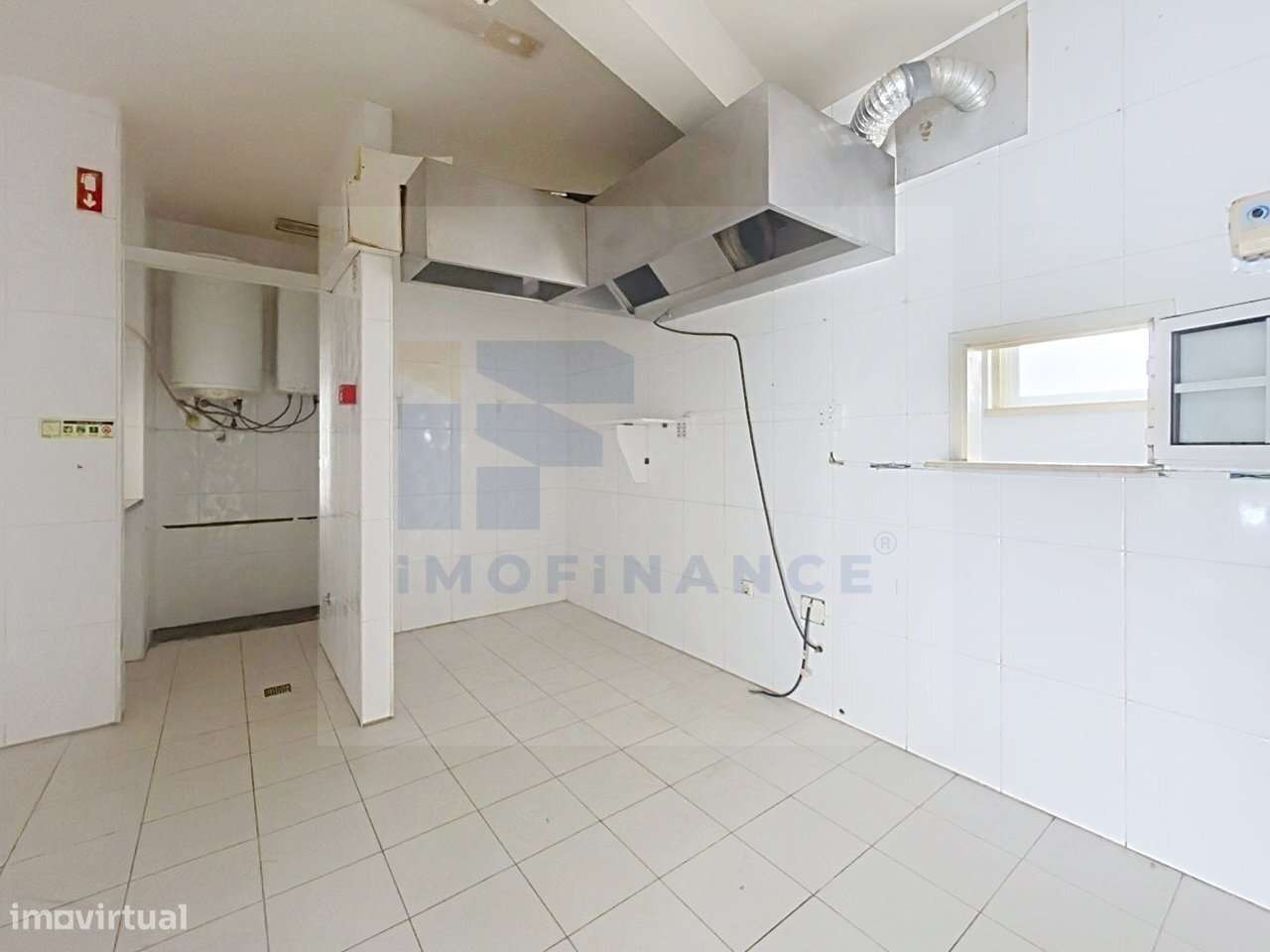 Espaço comercial Peniche-11