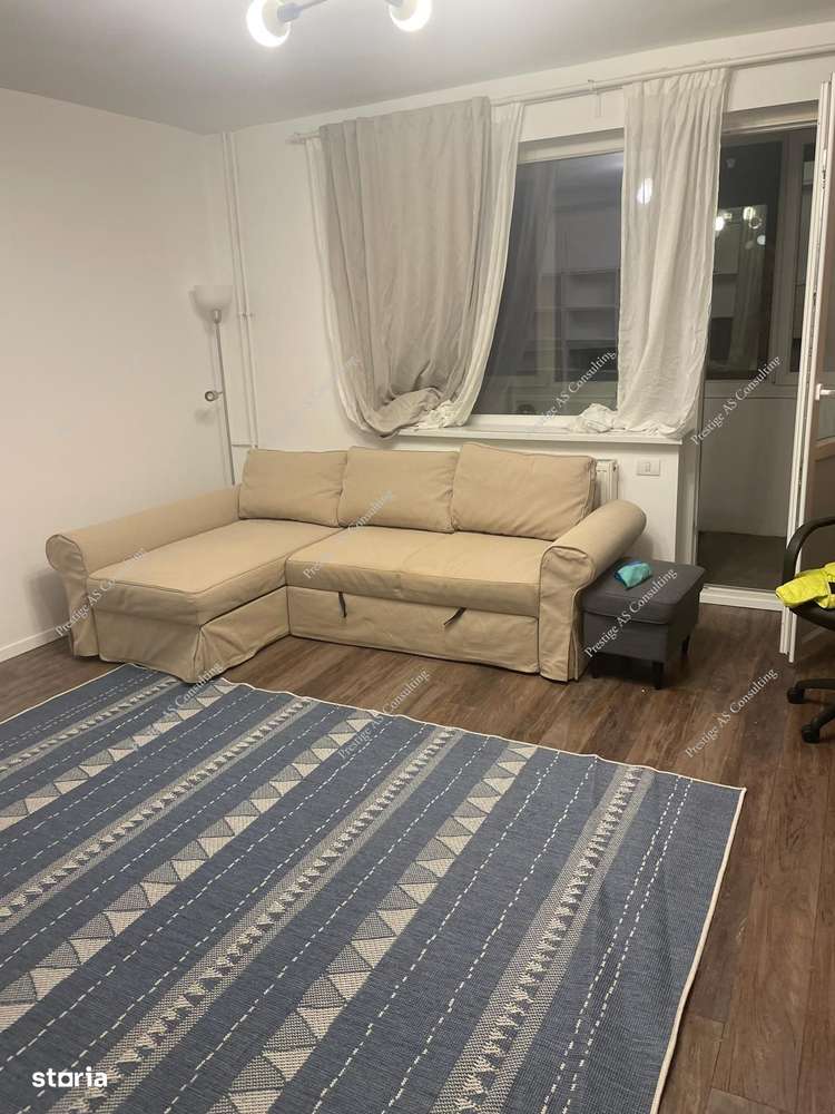 Apartament de vanzare cu 2 camere, renovat complet, cu boxa prorie - C-1