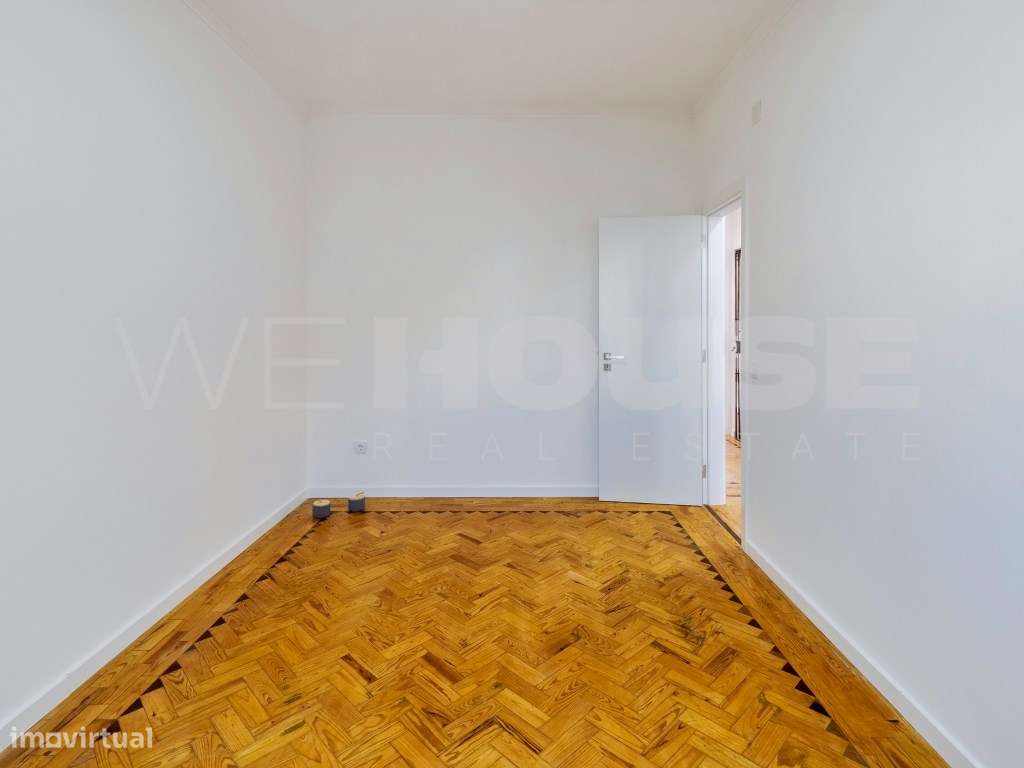 Apartamento T2 Remodelado, Avenida Republica, Centro do Barreiro-13