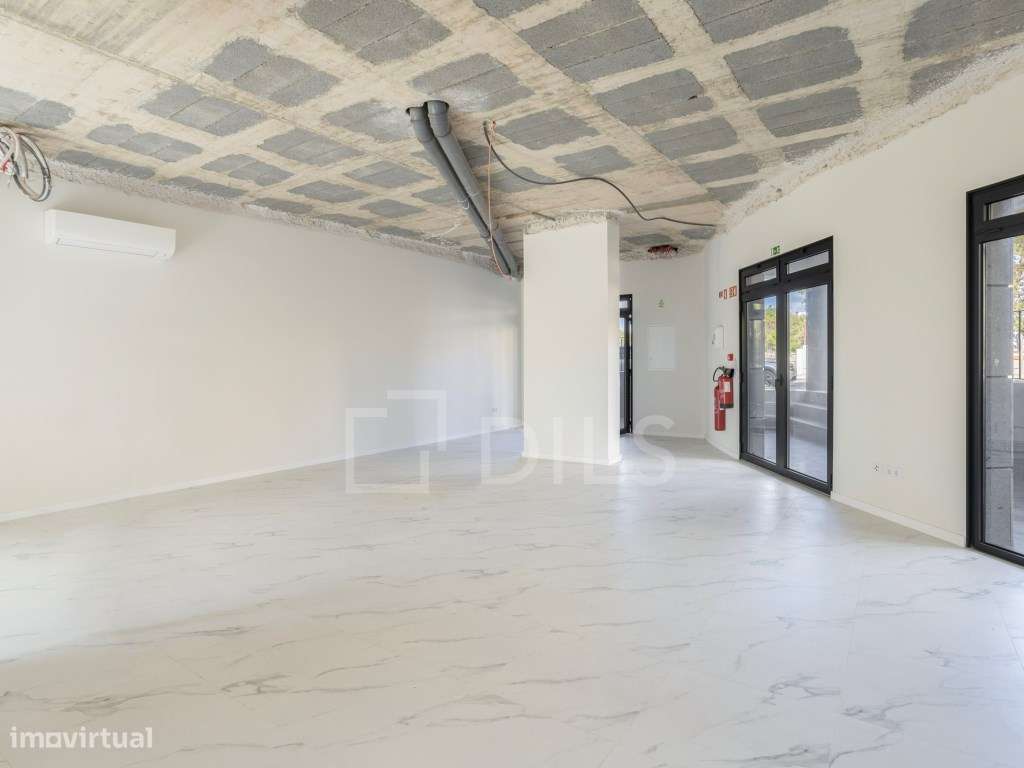 Loja situada no centro de Almancil, Loulé - Grande imagem: 5/10