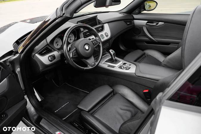 BMW Z4 sDrive35is - 17