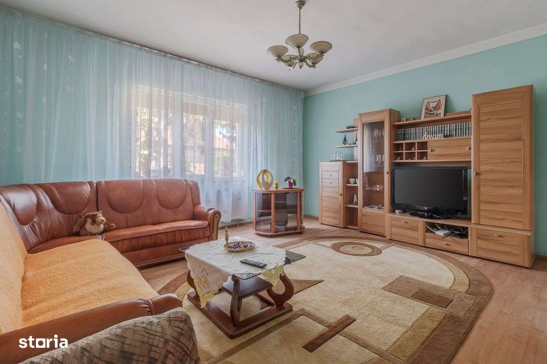 Casa spatioasa P+E, Santaul Mic com. Bors-9