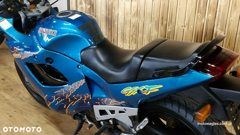 Suzuki GSX - 3