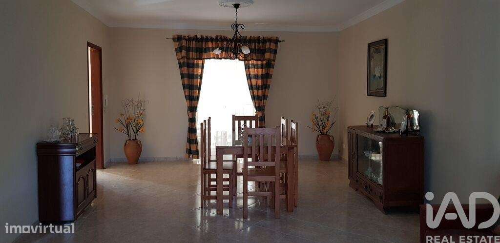 Casa / Villa T4 em Boliqueime de 216,00 m2 - Grande imagem: 5/15