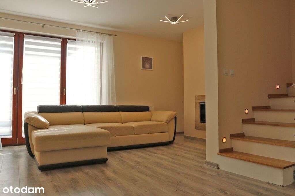 Komfortowy dom na zamkniętym osiedlu w Bibicach - Pełny obrazek: 4/20