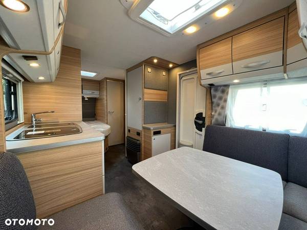 Dethleffs Camper 470 FR - 6