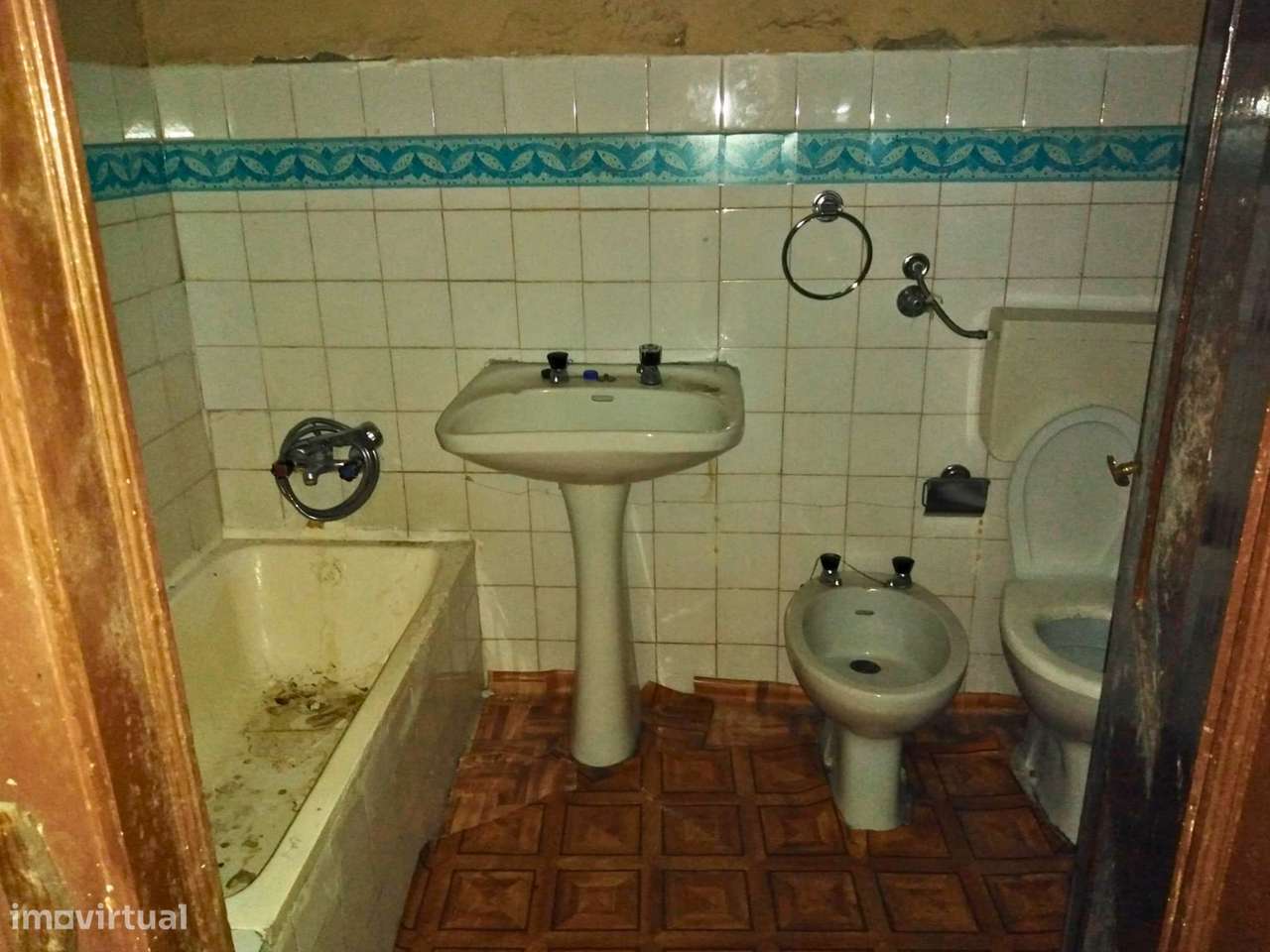 Prédio no Centro Histórico de Santarém - Grande imagem: 5/24