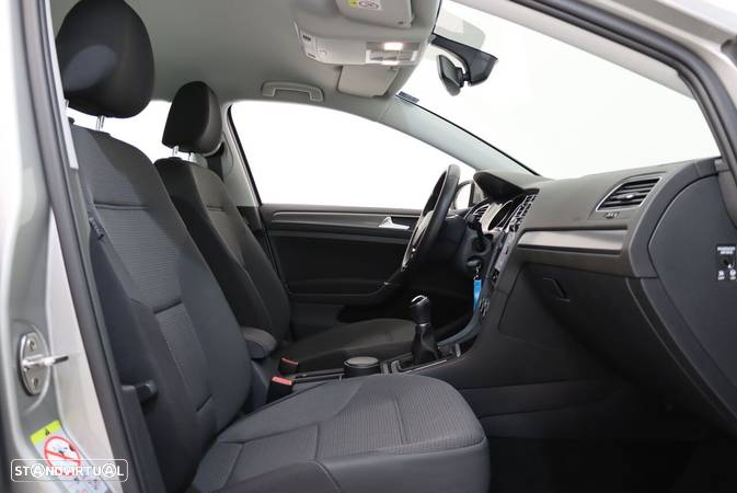 VW Golf Variant 1.6 TDi Confortline - 8