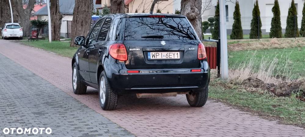 Suzuki SX4 1.6 Premium Outdoor - 34