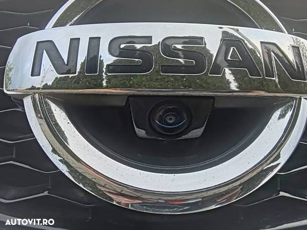 Nissan Qashqai 1.5 dCi TEKNA - 12