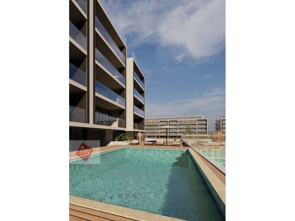 T3 com Garagem e Terraço - Novo - Montijo!-9