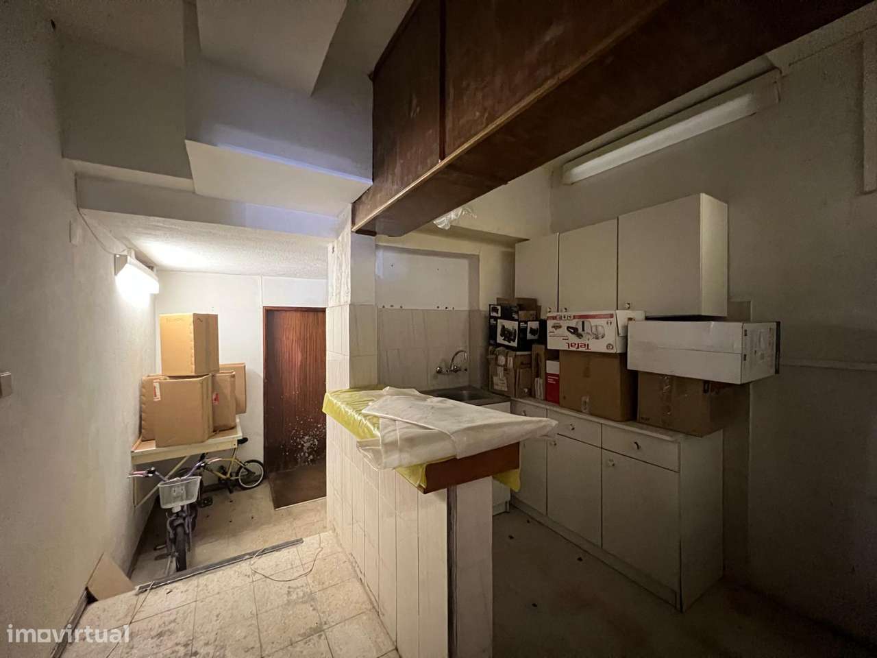 Armazém Multifuncional para venda em São Domingos de Rana com 205m²-11