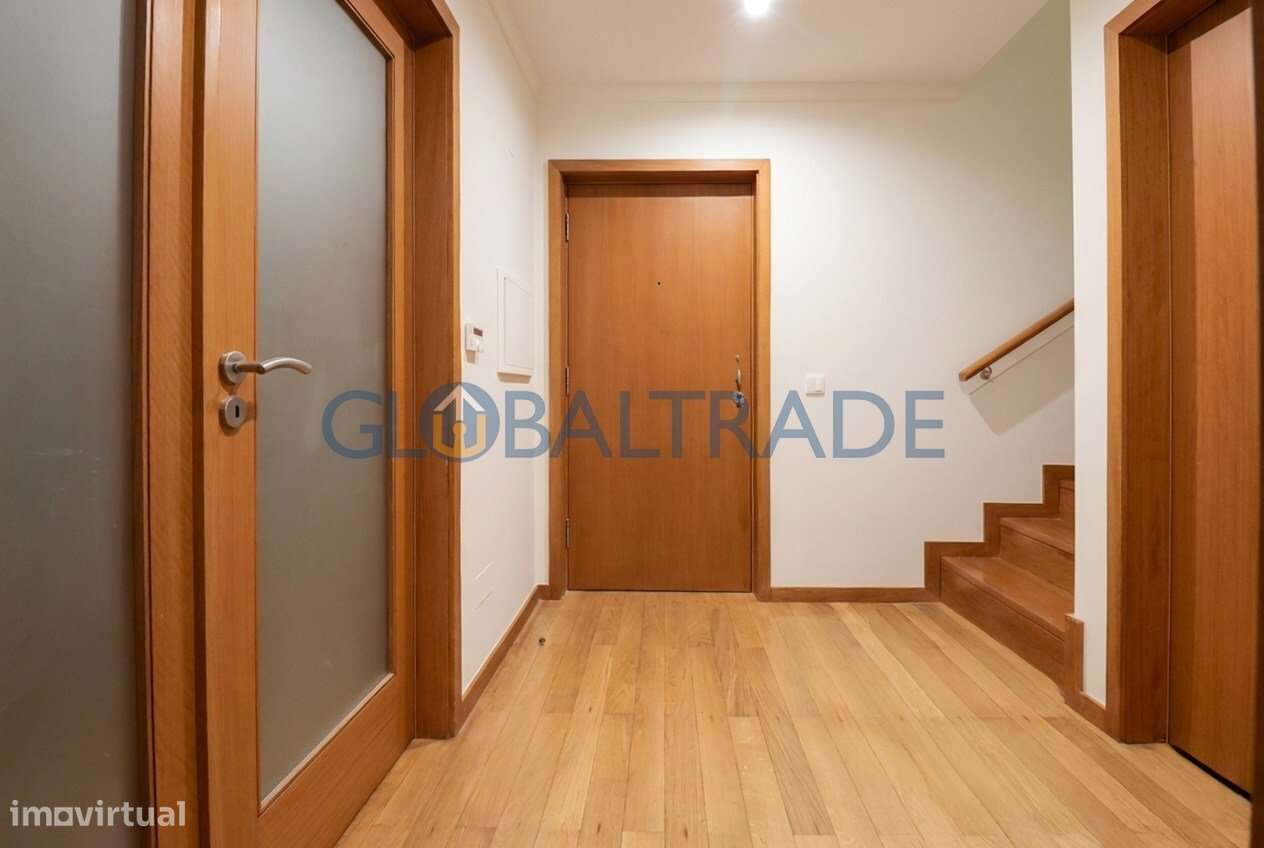 Duplex T2+1 com vista mar em Canidelo-21