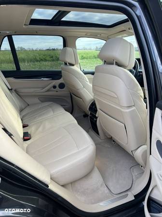 BMW X5 xDrive35i - 16