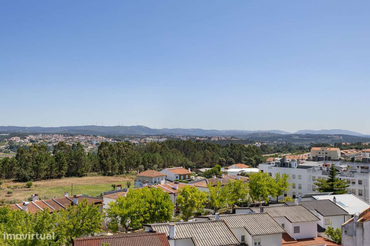 Apartamento T2+T2 Duplex || Planalto, Leiria-43