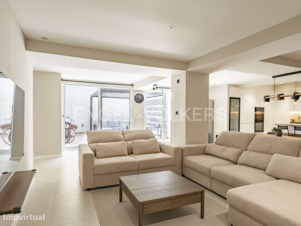 Deslumbrante T4 com Terraço Privado e Escritório na Lapa - Grande imagem: 2/31