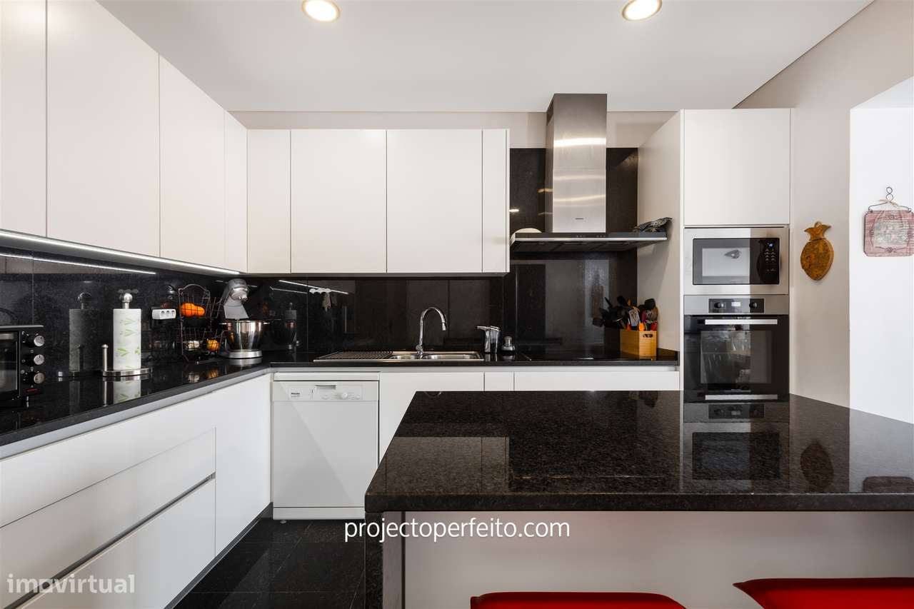 Moradia Geminada T4 Venda em São Félix da Marinha,Vila Nova de Gaia-8