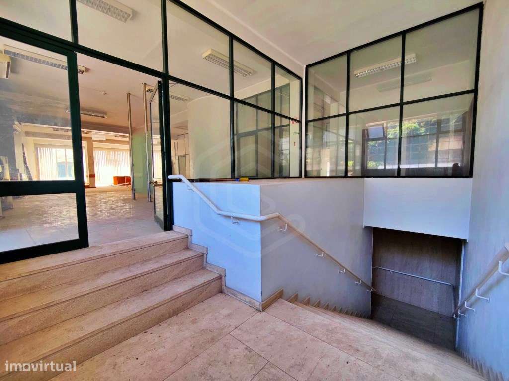 Loja para Arrendamento no Centro da Cidade de S. João da Madeira - Grande imagem: 5/12